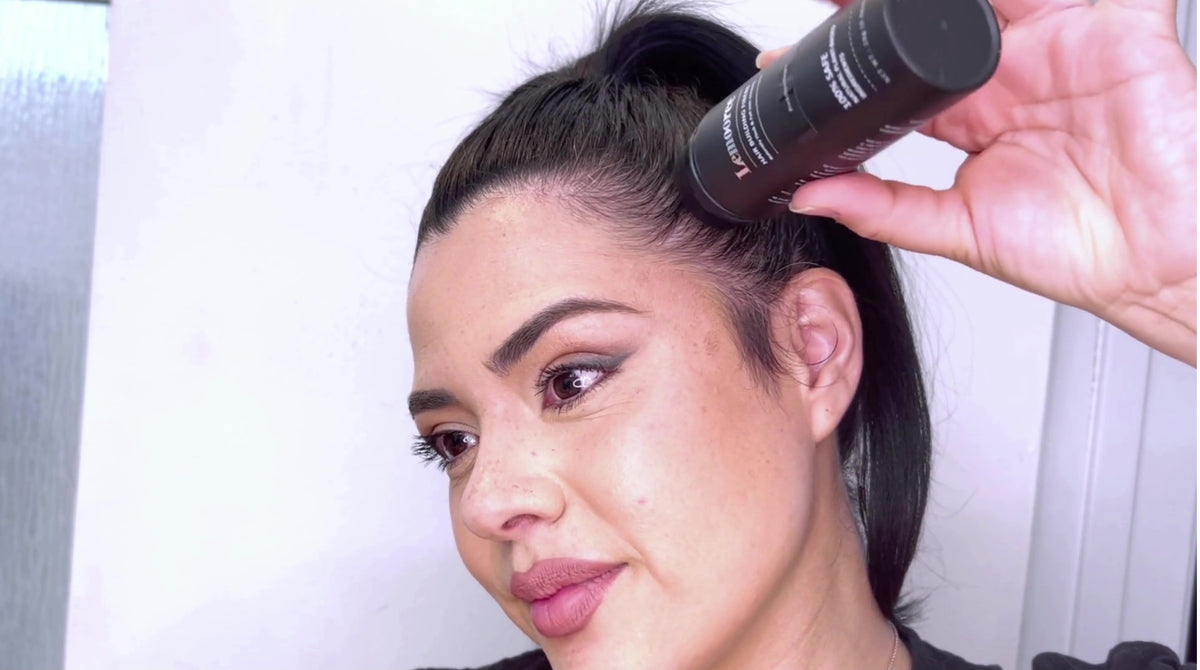 Načíst video: How to Use Lemooree Hair Building Fibers